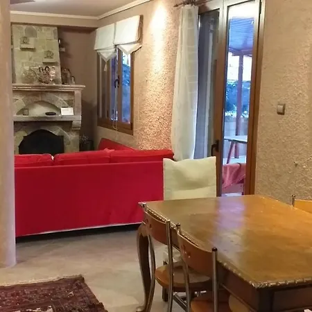Houses-malvina Arachova